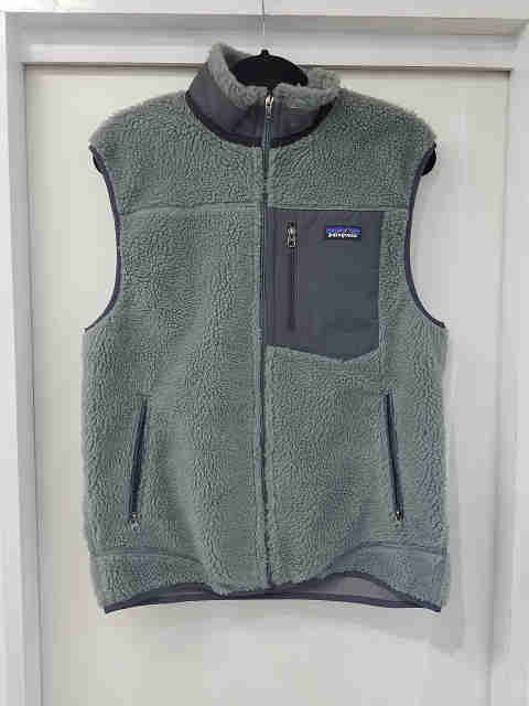 パタゴニア ベスト  Classic Retro-X Vest 23047FA14 グレー