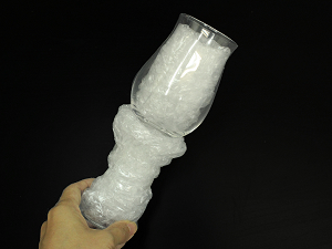 食器梱包の手順-ワイングラス1
