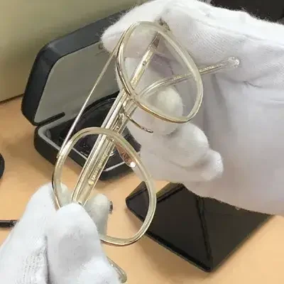 金縁眼鏡について