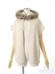 フォクシーブティック2015年 Capuche アウター Snow White フォックスファー カシミヤ 34526 ベージュの参考買取価格