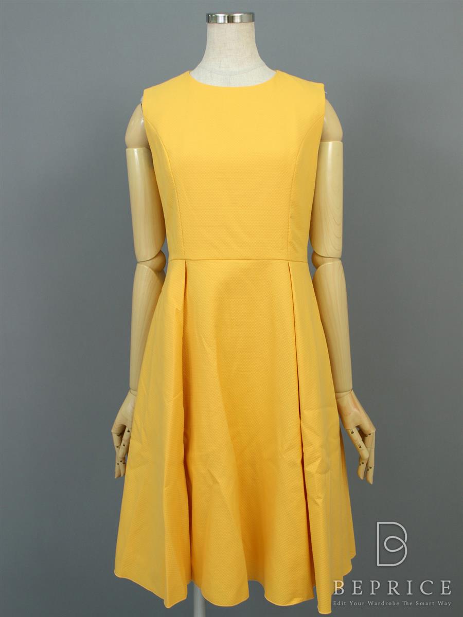 フォクシーブティック ワンピース Lily Flare 35557買取参考価格 | 大阪府池田市