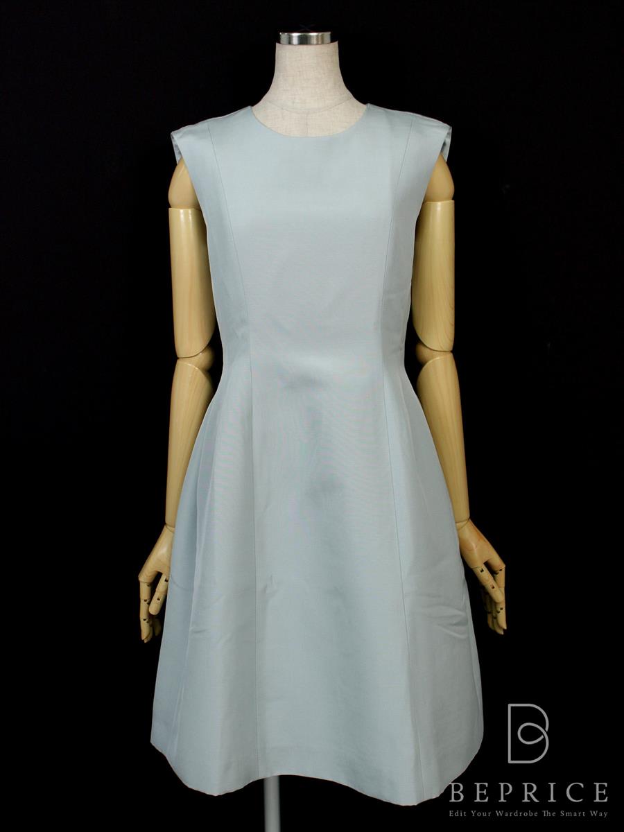 フォクシーブティック 2015年 ワンピース ノースリーブ Princess Shape 33898 ブルー買取実績 | 神戸市東灘区