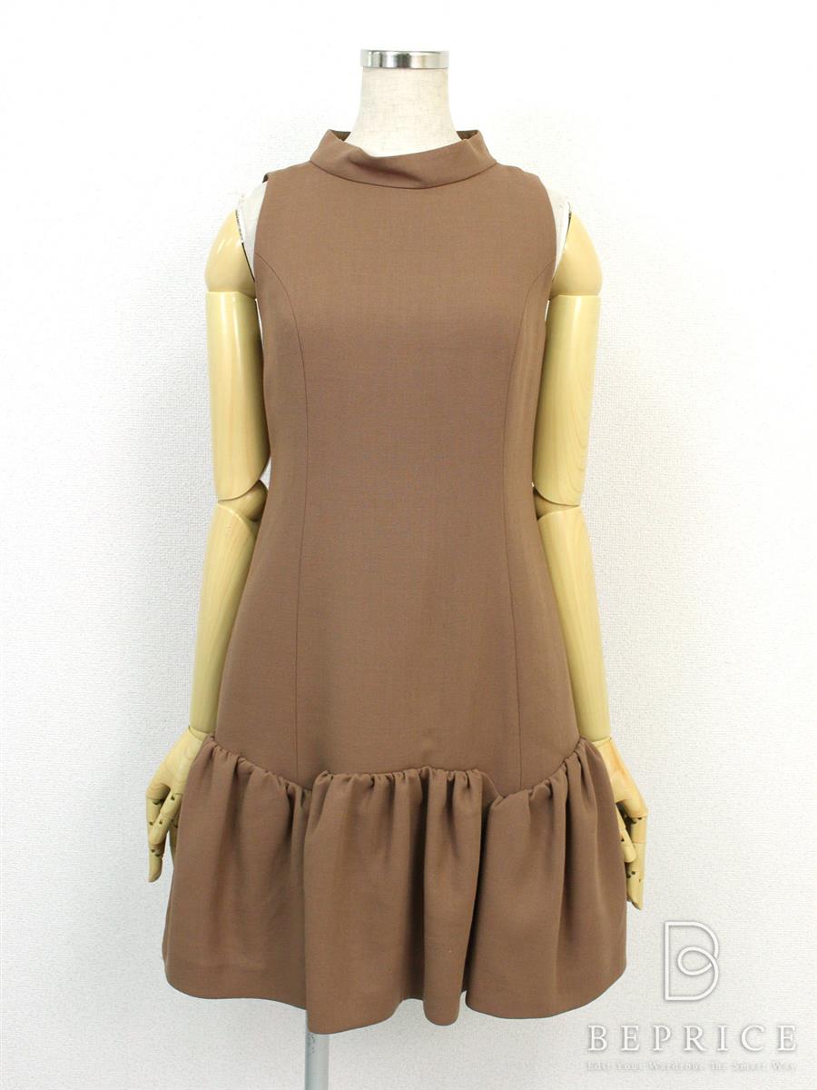 フォクシーブティック ワンピース ノースリーブ クリスタルラッフル 31255買取実績 | 東京都中央区