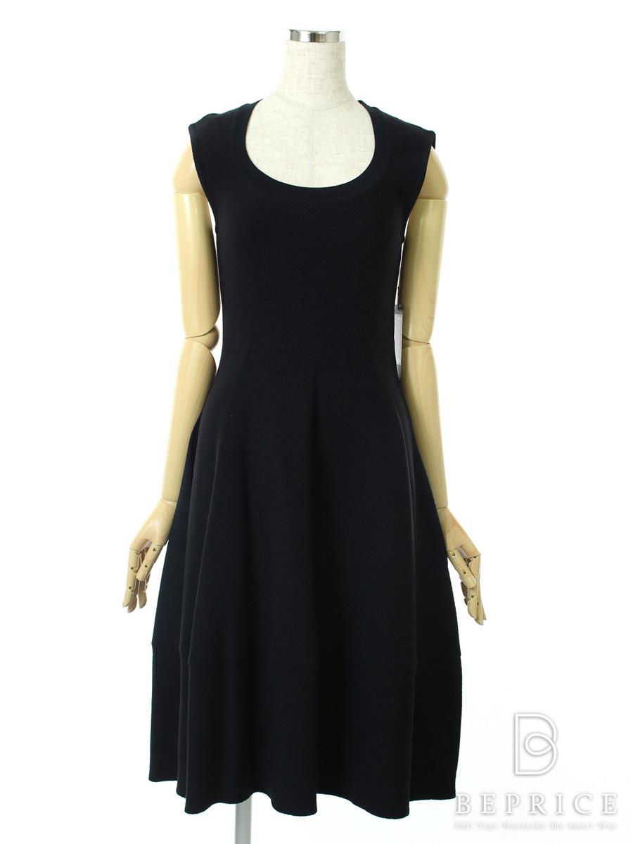 フォクシーブティック 2015年 ワンピース ピケニット 33785 ブラック買取実績 | 東京都渋谷区