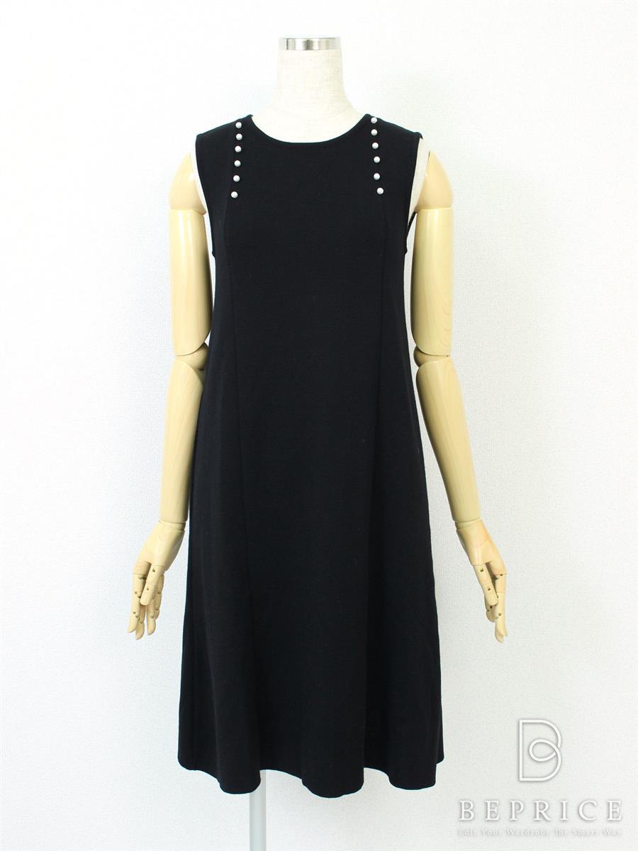 フォクシーブティック 2016年 ワンピース Panel Seam Dress 36718 ブラック買取参考価格 | 東京都武蔵野市