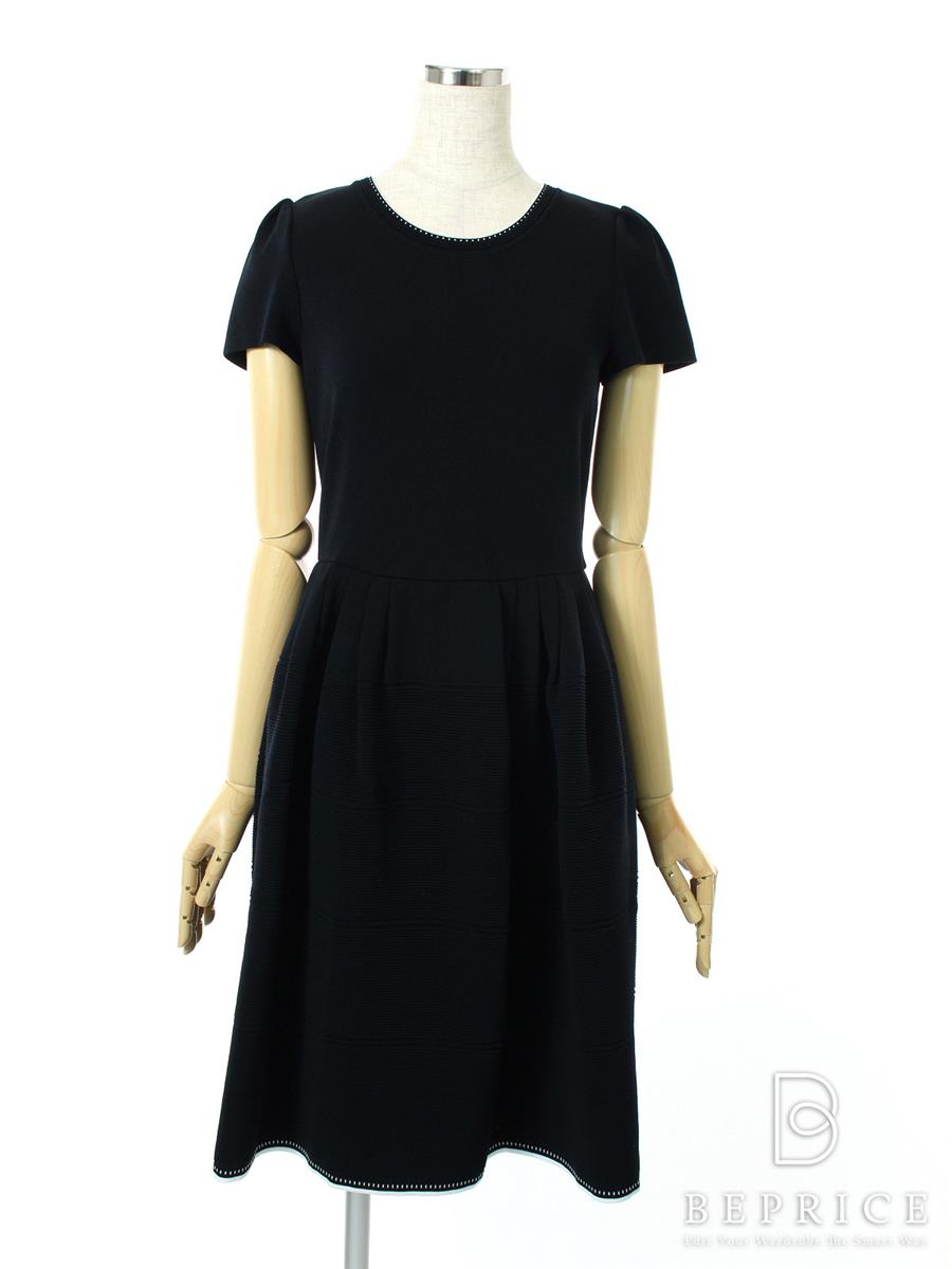 フォクシーブティック ワンピース ニットドレス 36978 36978買取実績 | 大阪府池田市