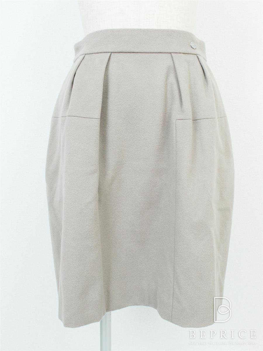 フォクシーブティック 2015年 スカート フレアー 34860 ベージュ買取実績 | 東京都中央区