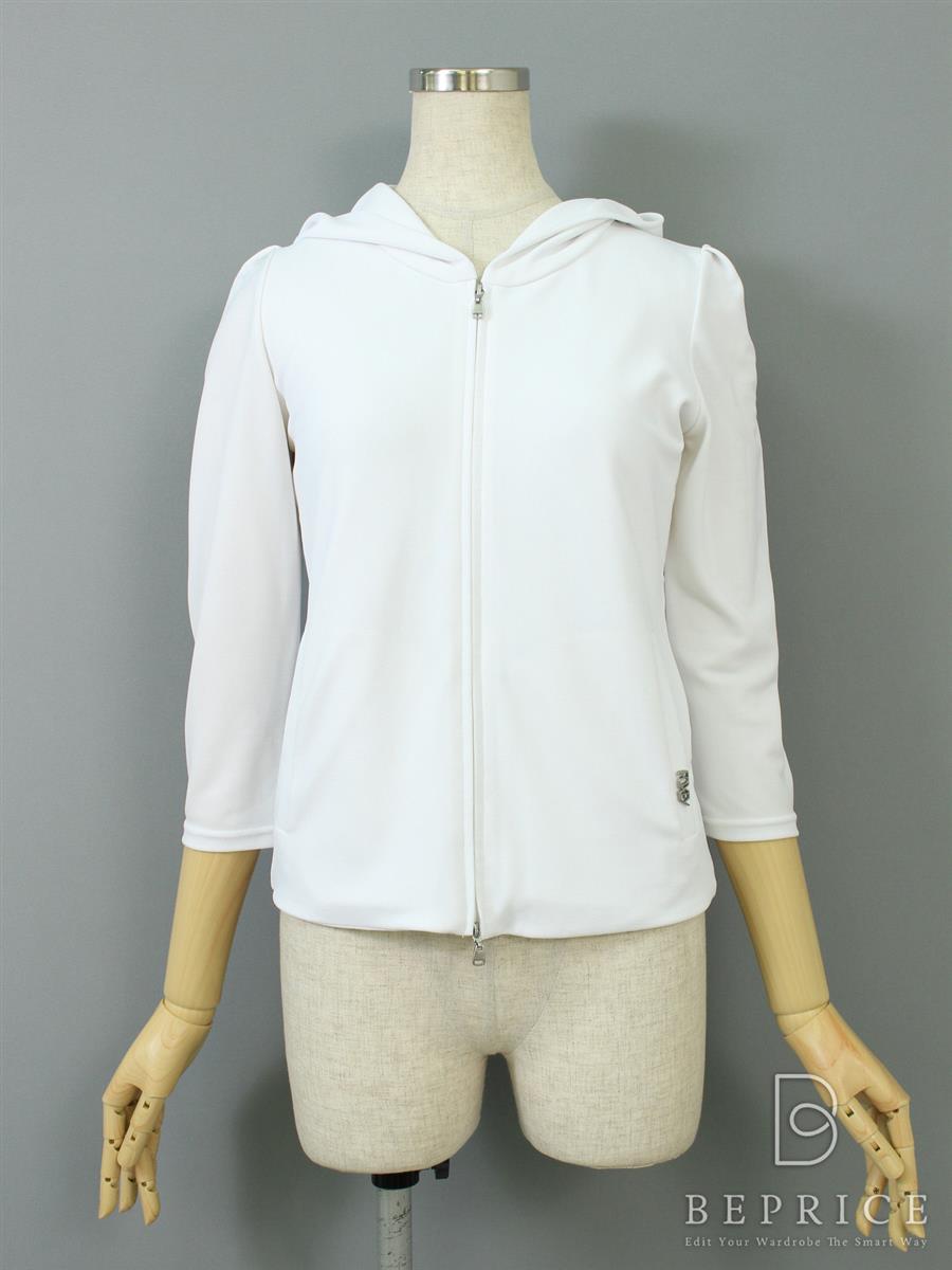 フォクシーニューヨーク パーカー パーカー するする 33706買取実績 | 東京都立川市