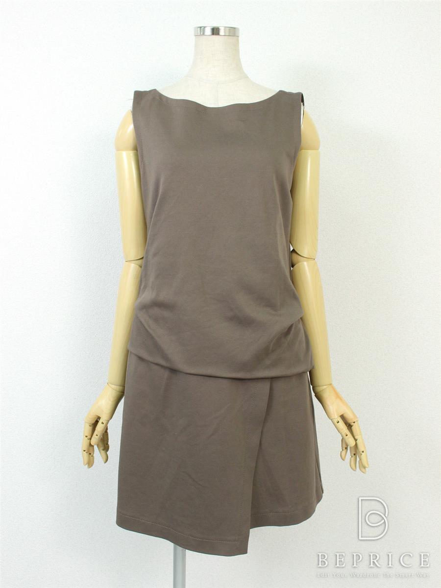 フォクシーニューヨーク ワンピース ノースリーブ ブラウジングポロ 31914買取実績 | 宮崎県宮崎市