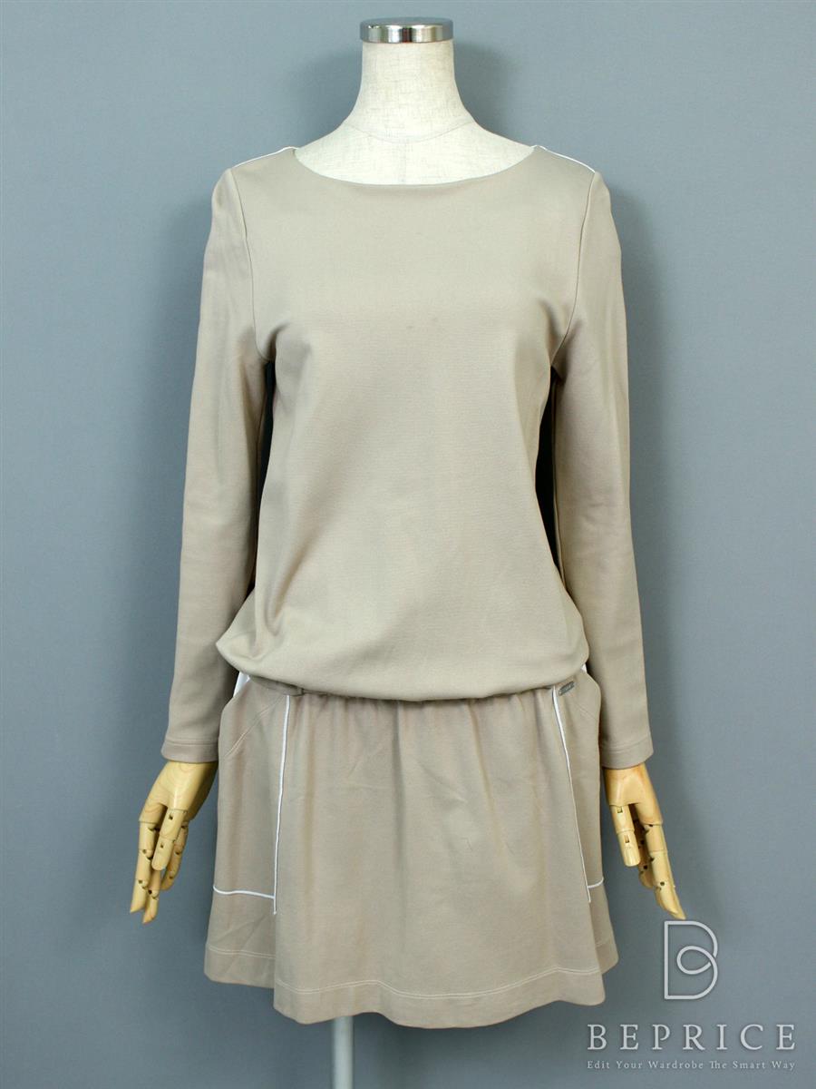 フォクシーニューヨーク 2014年 ワンピース マンハッタン 32659 ベージュ買取実績 | 大阪市阿倍野区