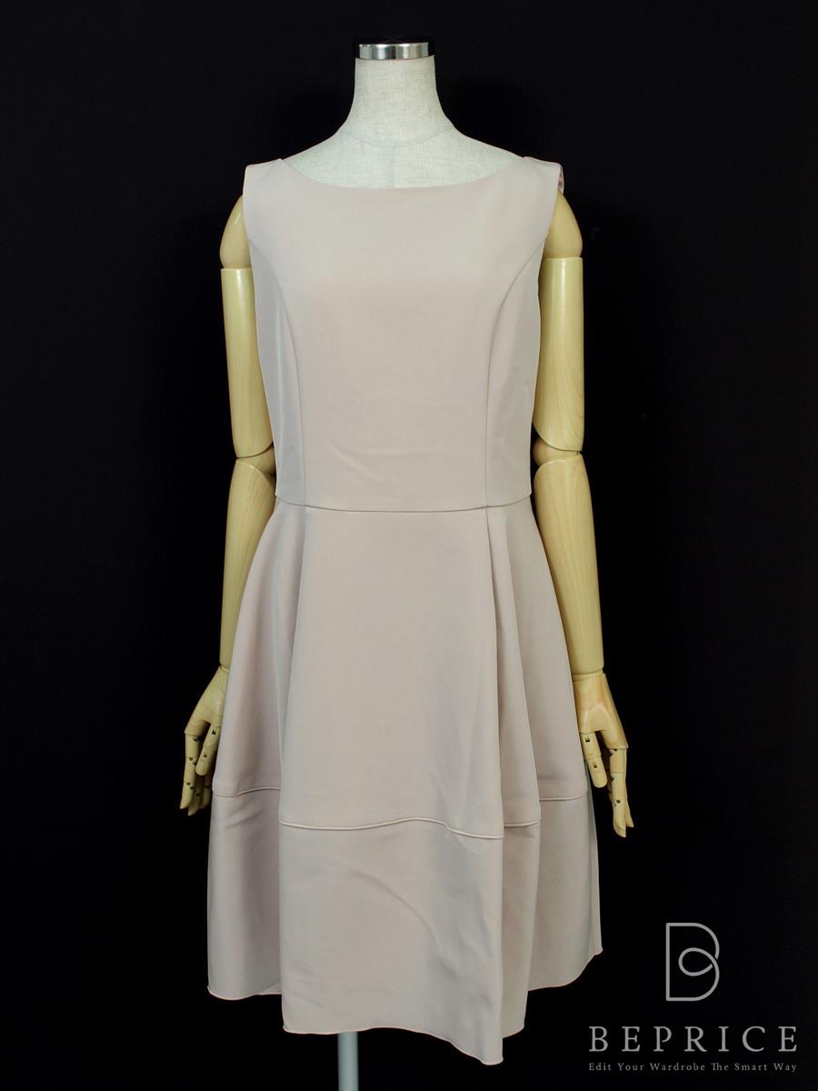 フォクシーニューヨーク 2016年 ワンピース ノースリーブ Barron Dress 36344 ピンク買取参考価格 | 福岡市西区
