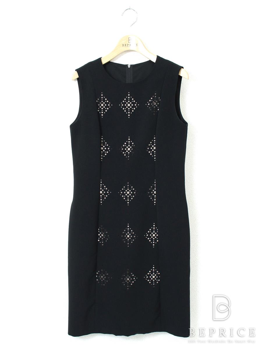 フォクシーニューヨーク 2013年 ワンピース ブライトレディタイト 32568 ブラック買取実績 | 東京都練馬区