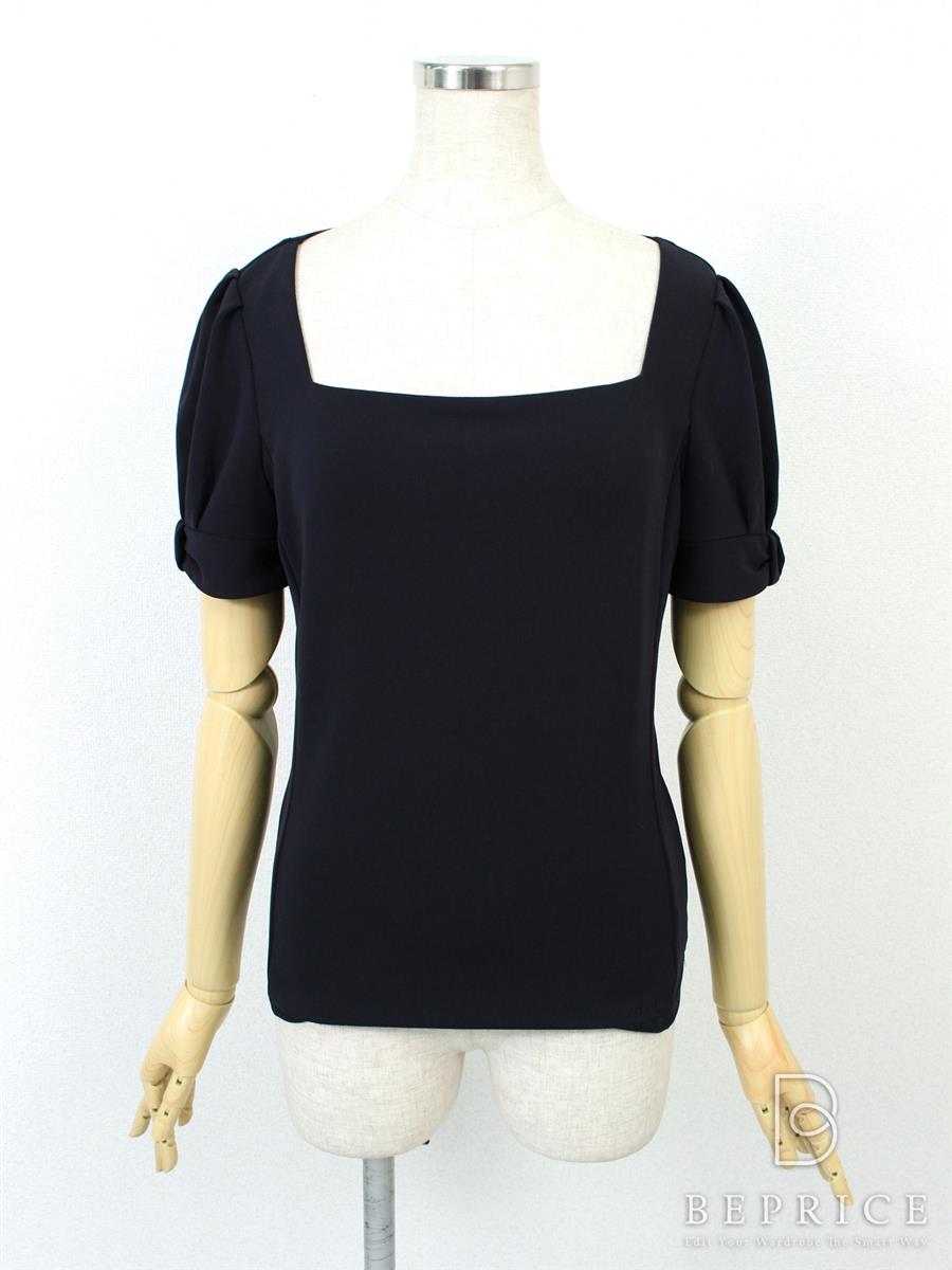 フォクシーニューヨーク Tシャツ カットソー トップス ストレッチジャージー 25733買取参考価格 | 大阪市西成区