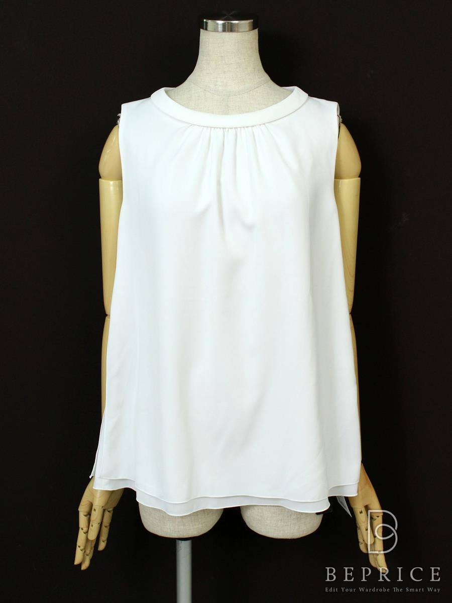 フォクシーニューヨーク カットソー 2014年 トップス パウダーグレース 33167 ホワイト買取実績 | 埼玉県川口市