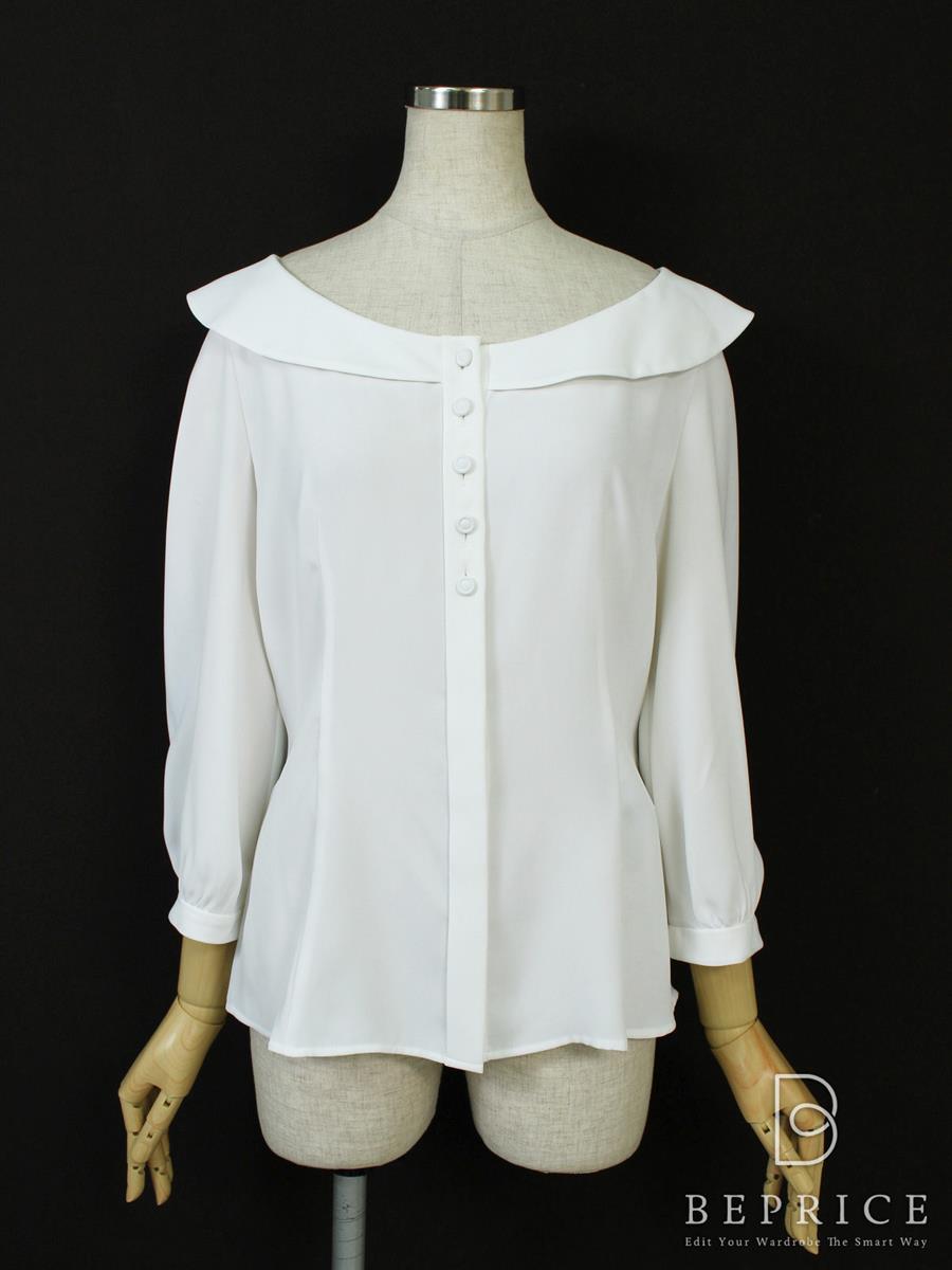 フォクシーニューヨーク シャツ 2012年 トップス ブラウス ホワイトムーン 29658 ホワイト買取実績 | 香川県高松市