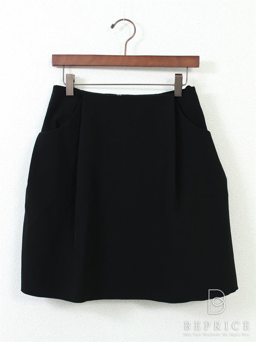 フォクシーニューヨーク 2015年 スカート イリプスフレアー 32461 ブラック買取実績 | 大阪市浪速区