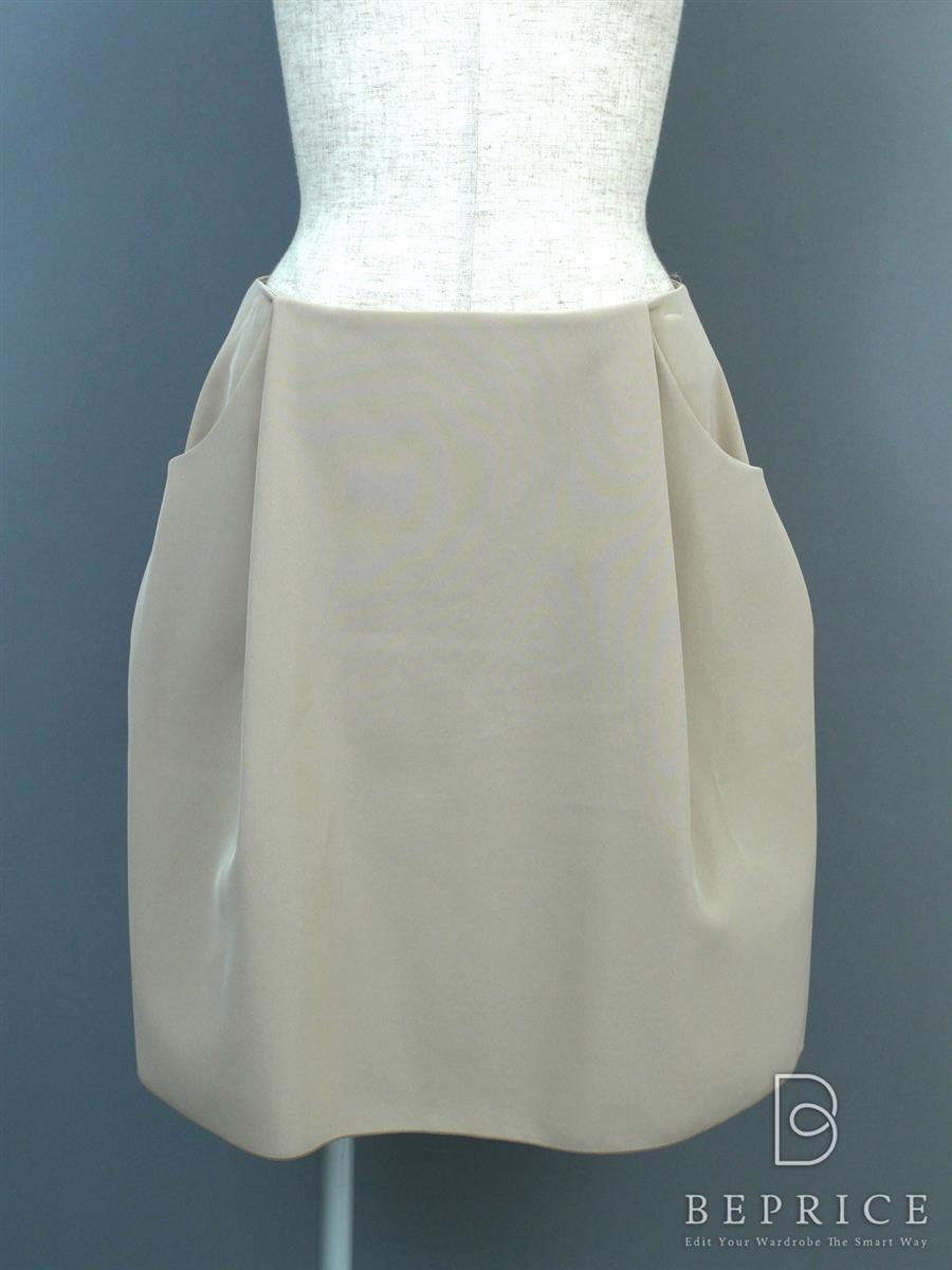 フォクシーニューヨーク 2014年 スカート イリプスフレアー 32461 ベージュ買取実績 | 兵庫県芦屋市