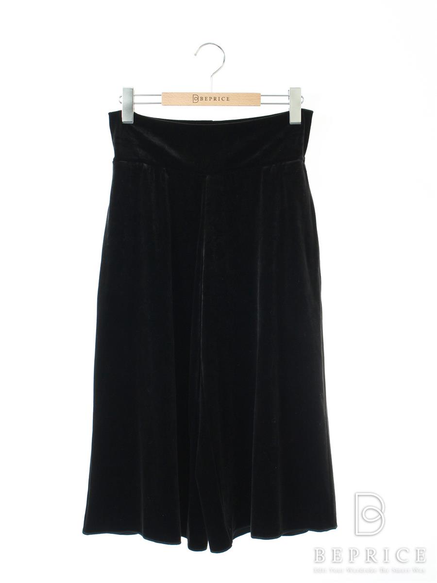 フォクシーニューヨーク 2016年 by ガウチョパンツ ベロア 36324 ブラック買取実績 | 東京都立川市