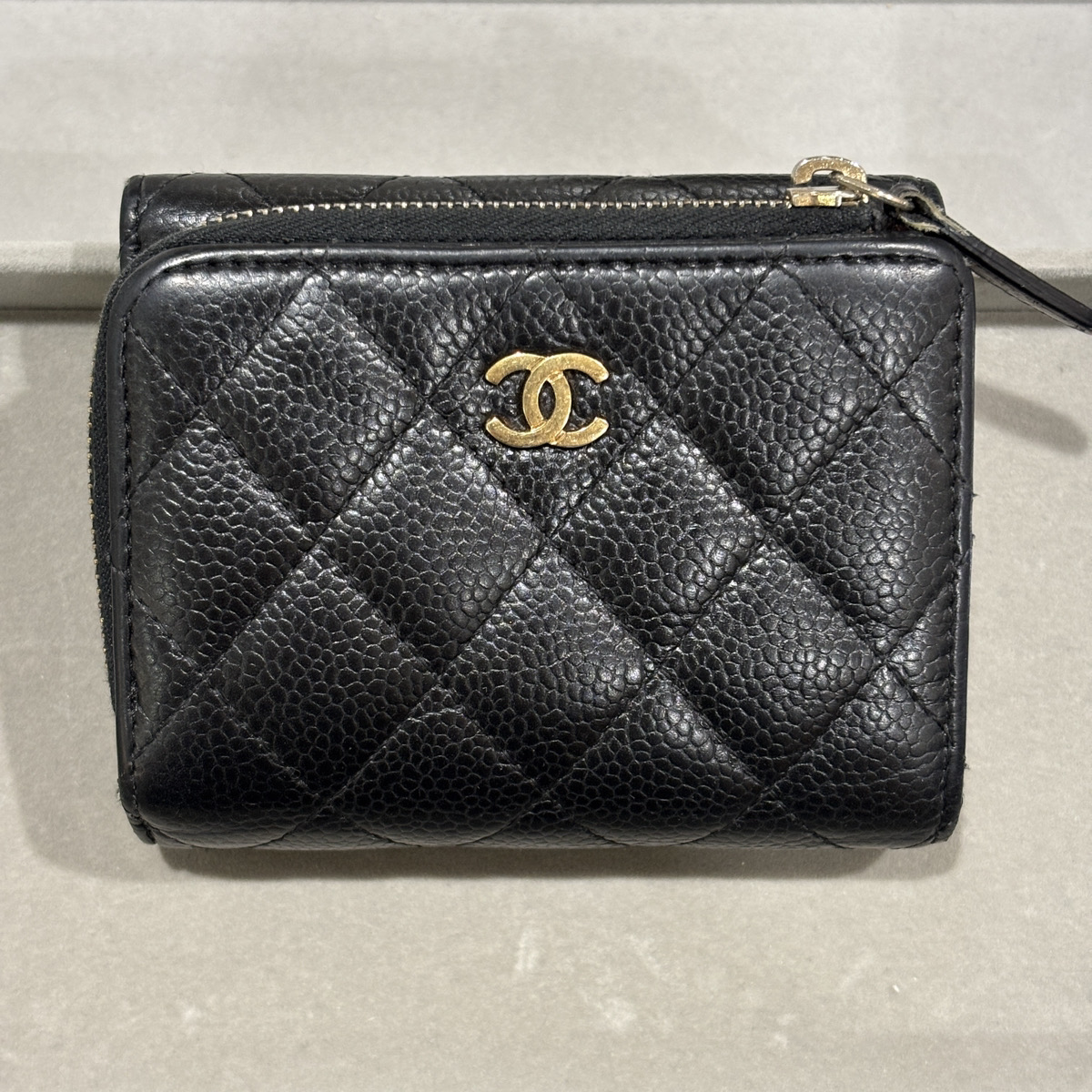 シャネル CHANEL キャビアスキン マトラッセ 3つ折り財布買取参考価格 | 大阪府守口市