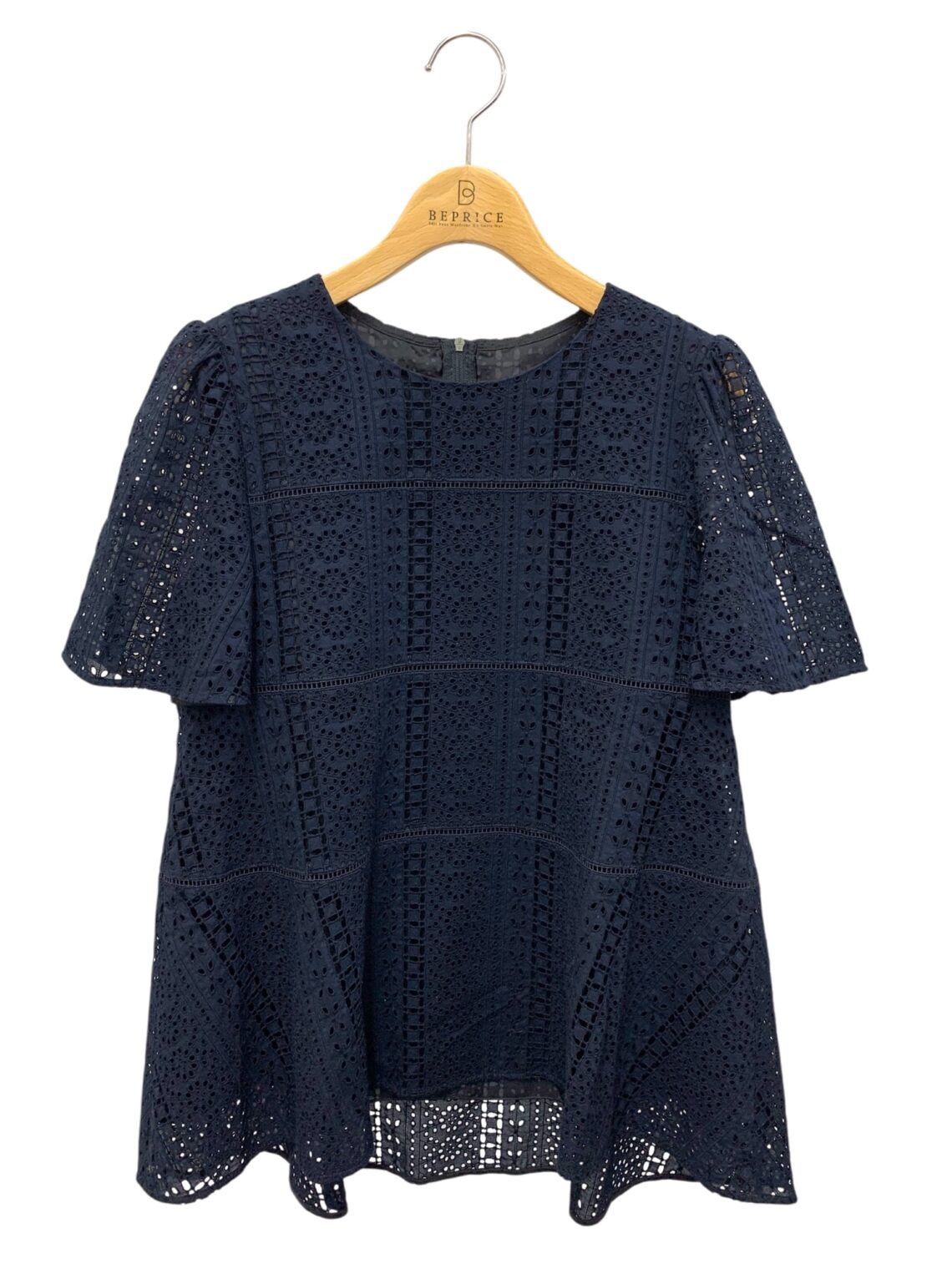 フォクシーブティック Provence レースブラウス 45167買取参考価格 | 神戸市東灘区