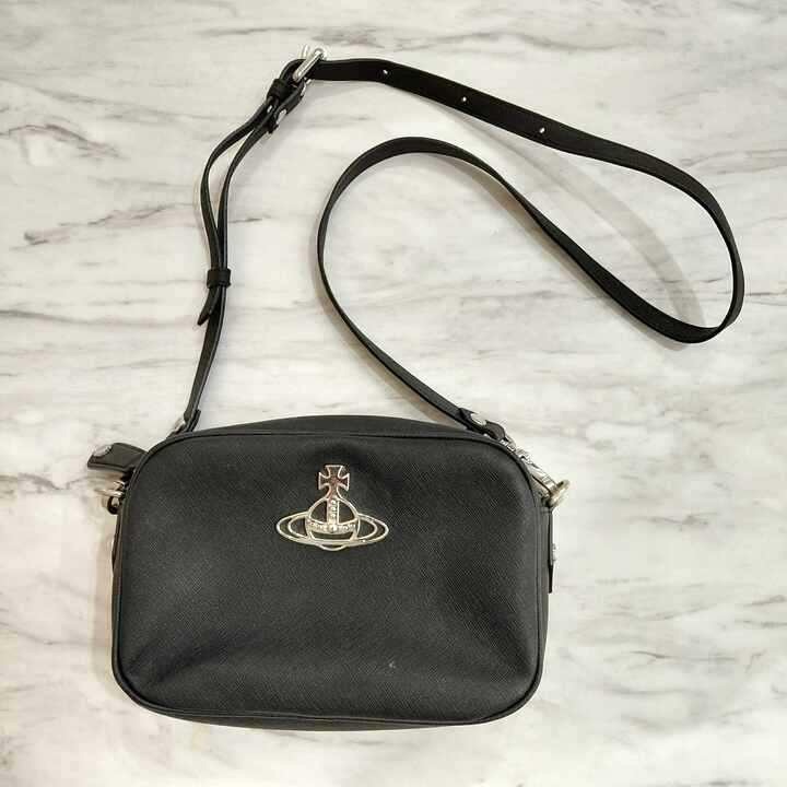 ヴィヴィアンウエストウッド ショルダーバッグ ブラック レザー オーブ買取実績 | 大阪府藤井寺市