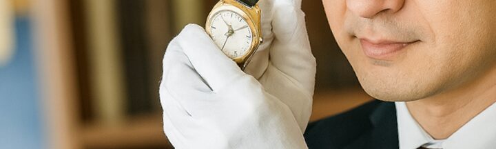 真贋が難しい!時計に強い査定士がいるお店を選ぶ