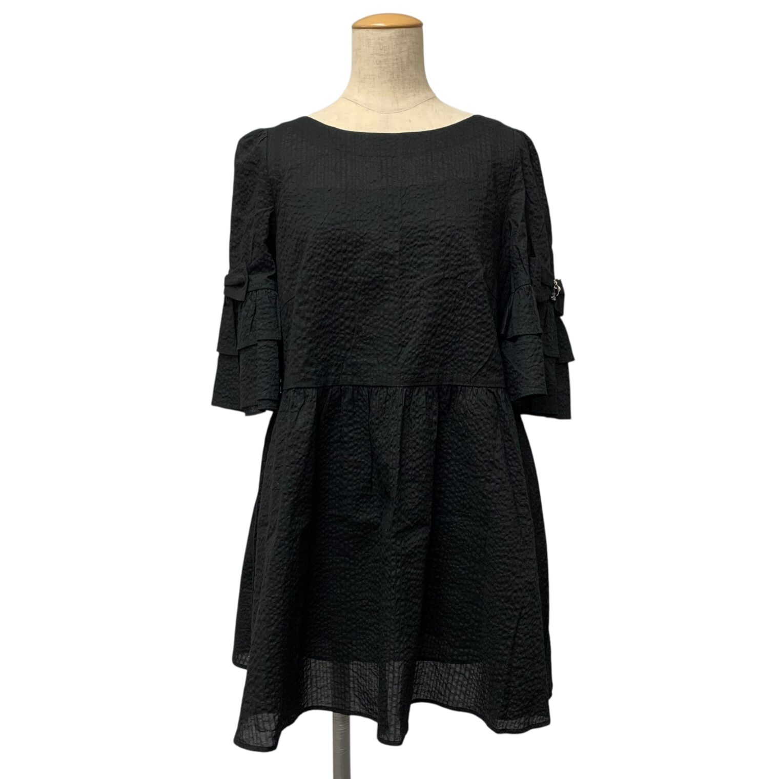 トゥービーシック トップス ブラック リボン ラインストーン買取実績 | 千葉県木更津市