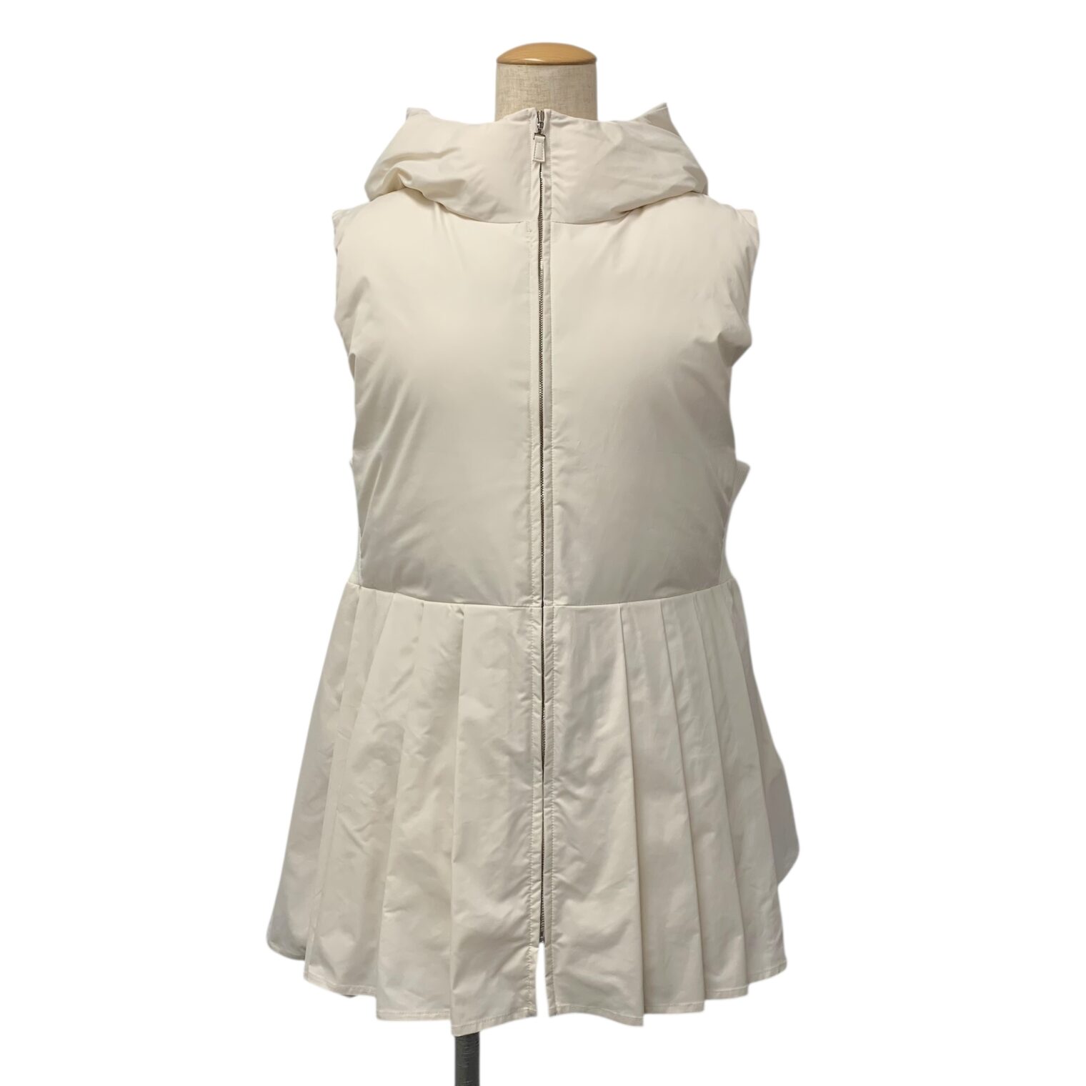 アドーア パディッド ダウンベスト 531-4250901 フーディ ジップアップ買取実績 | 大阪府枚方市