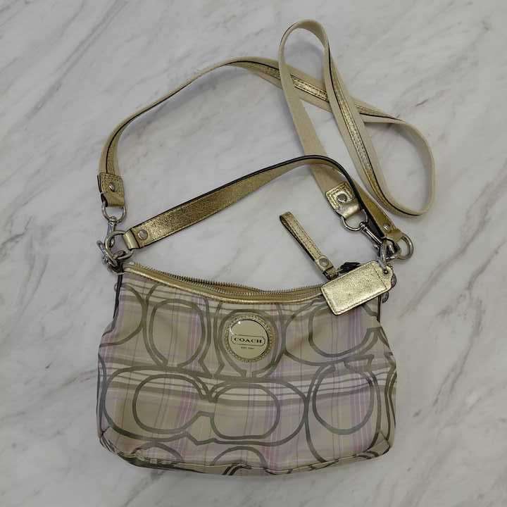 コーチ ショルダーバッグ  F17210 シグネチャー柄買取実績 | 大阪市天王寺区
