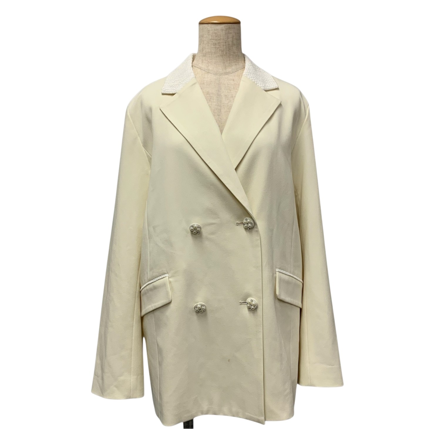 チェスティ 24B802 ジャケット ラインストーン ボタン買取実績 | 東京都杉並区