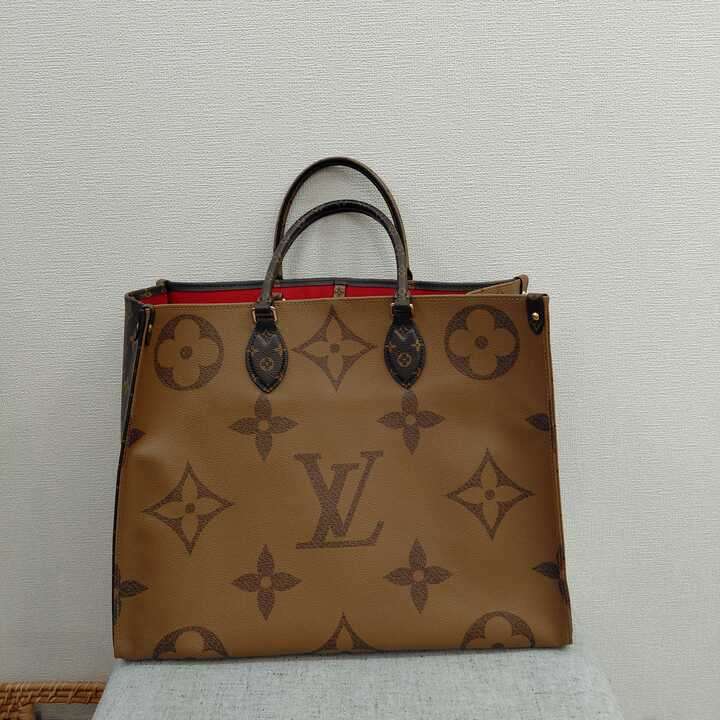 ルイヴィトン モノグラム M44576 オンザゴー GM買取実績 | 東京都渋谷区