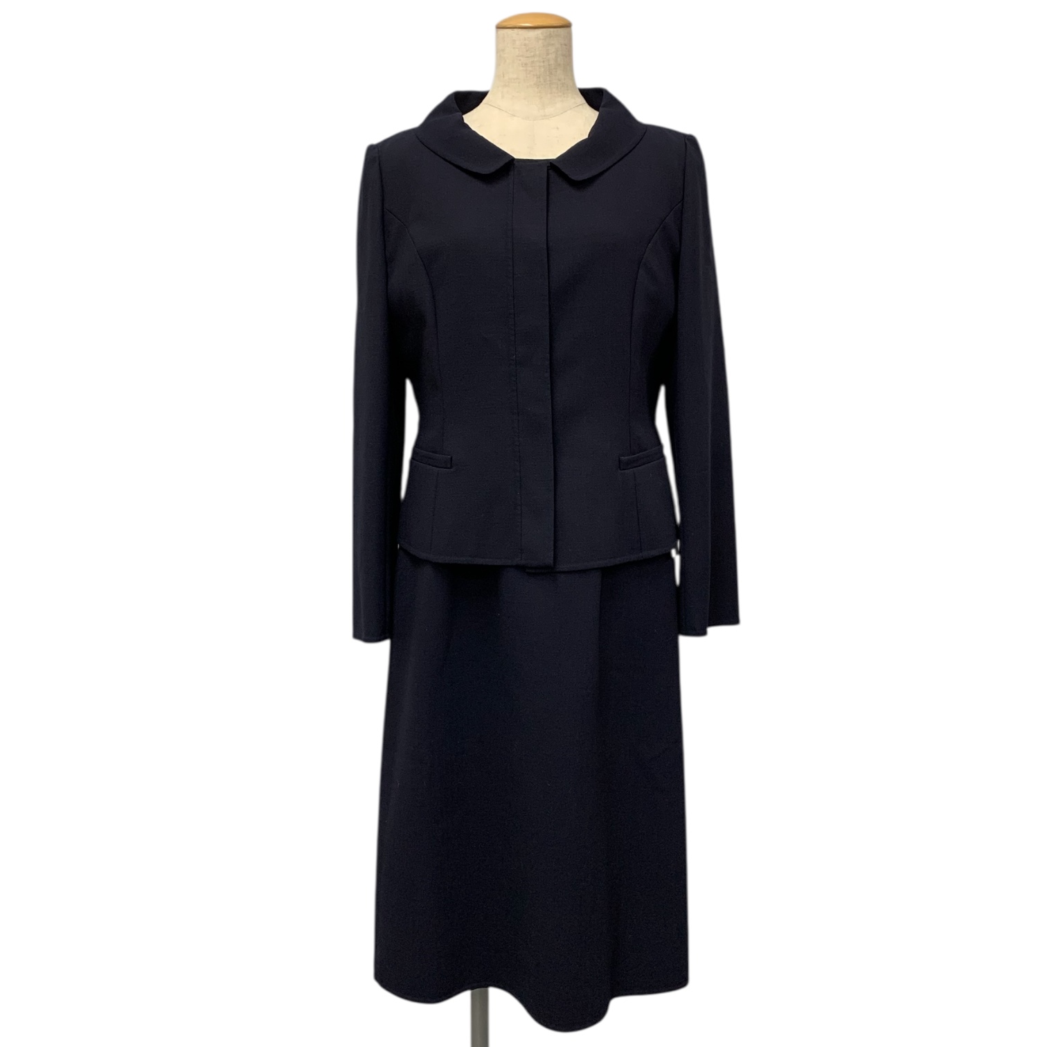 フォクシーブティック 30879 サクセススーツ買取実績 | 東京都渋谷区