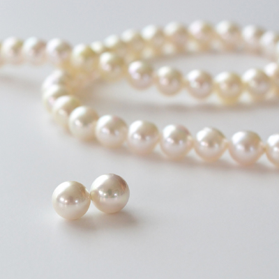 真珠の種類とランク｜アコヤ真珠と花珠真珠の違い