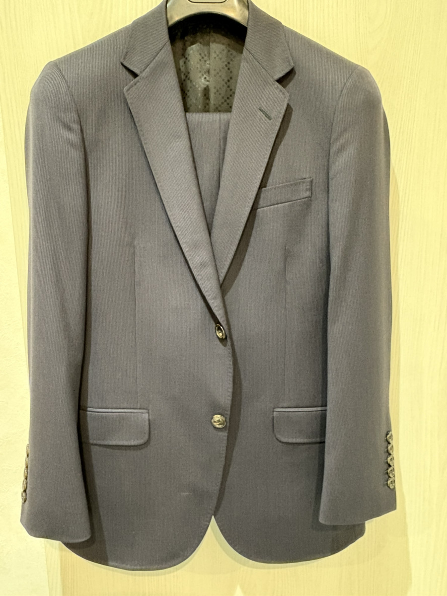 GUCCI スーツ ネイビー買取実績 | 札幌市豊平区