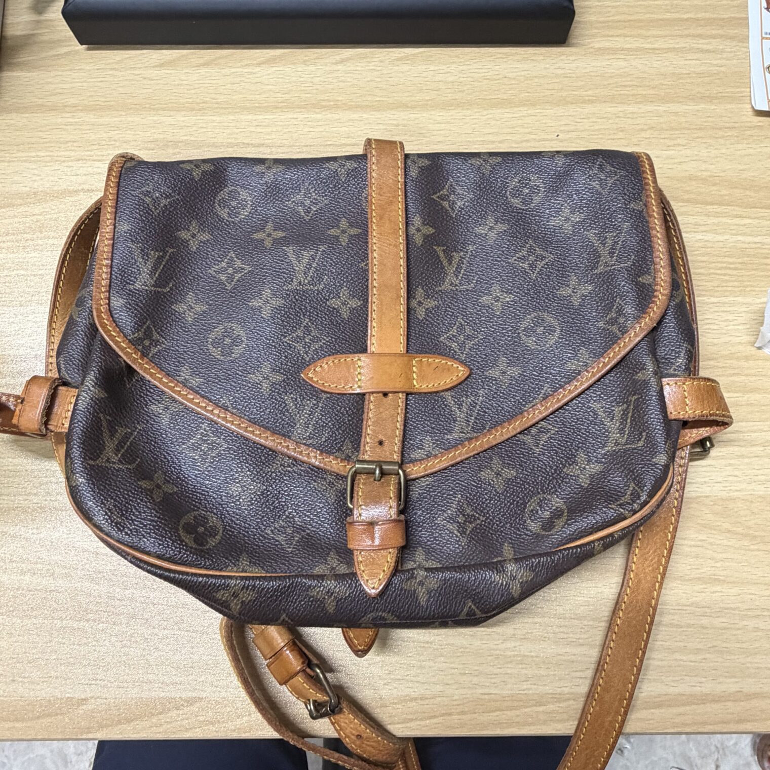 LOUIS VUITTON モノグラム M42256 ソミュール30 ショルダーバッグ買取実績 | 青森県八戸市