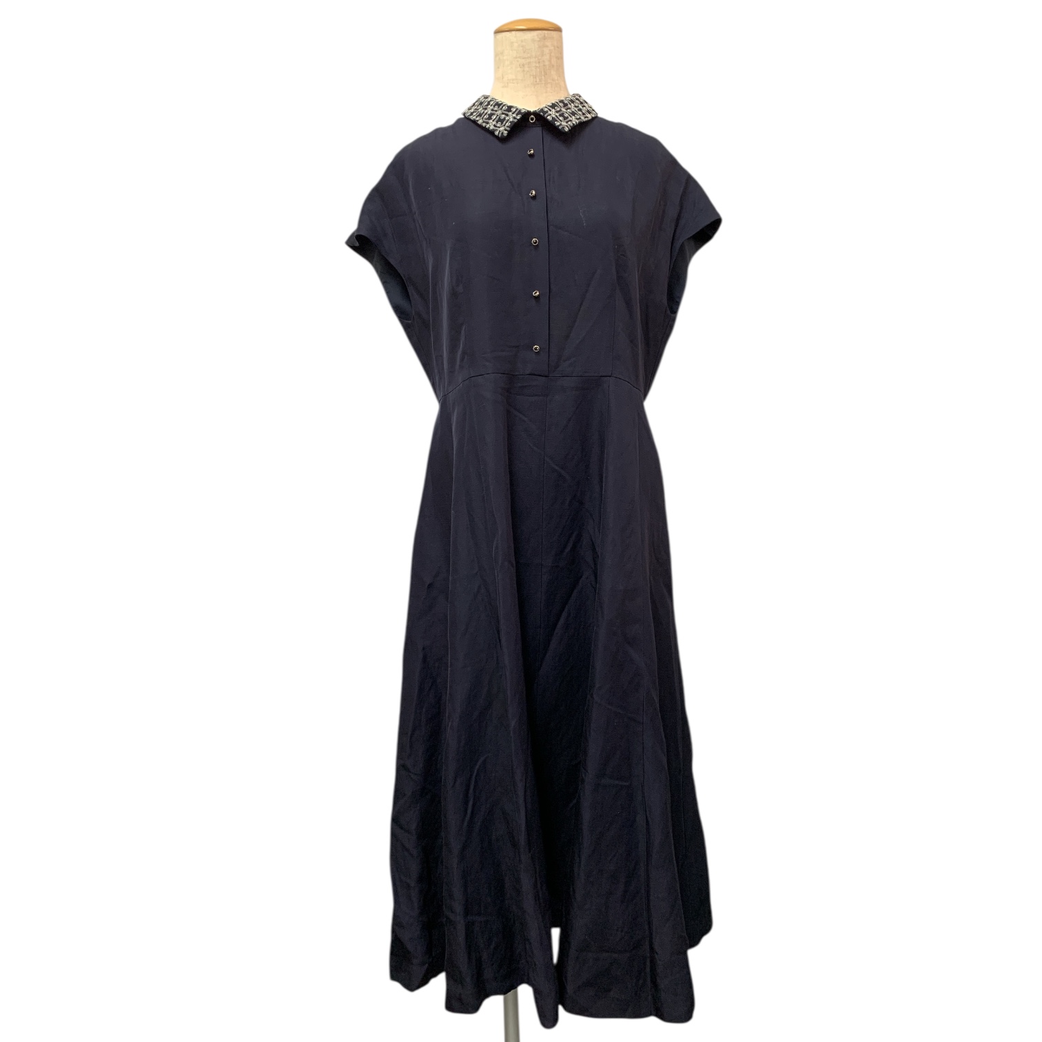 アマカ ATELIER COLLECTION 刺繍トリリオンワンピース V5J-70-557-29買取実績 | 鹿児島県鹿児島市