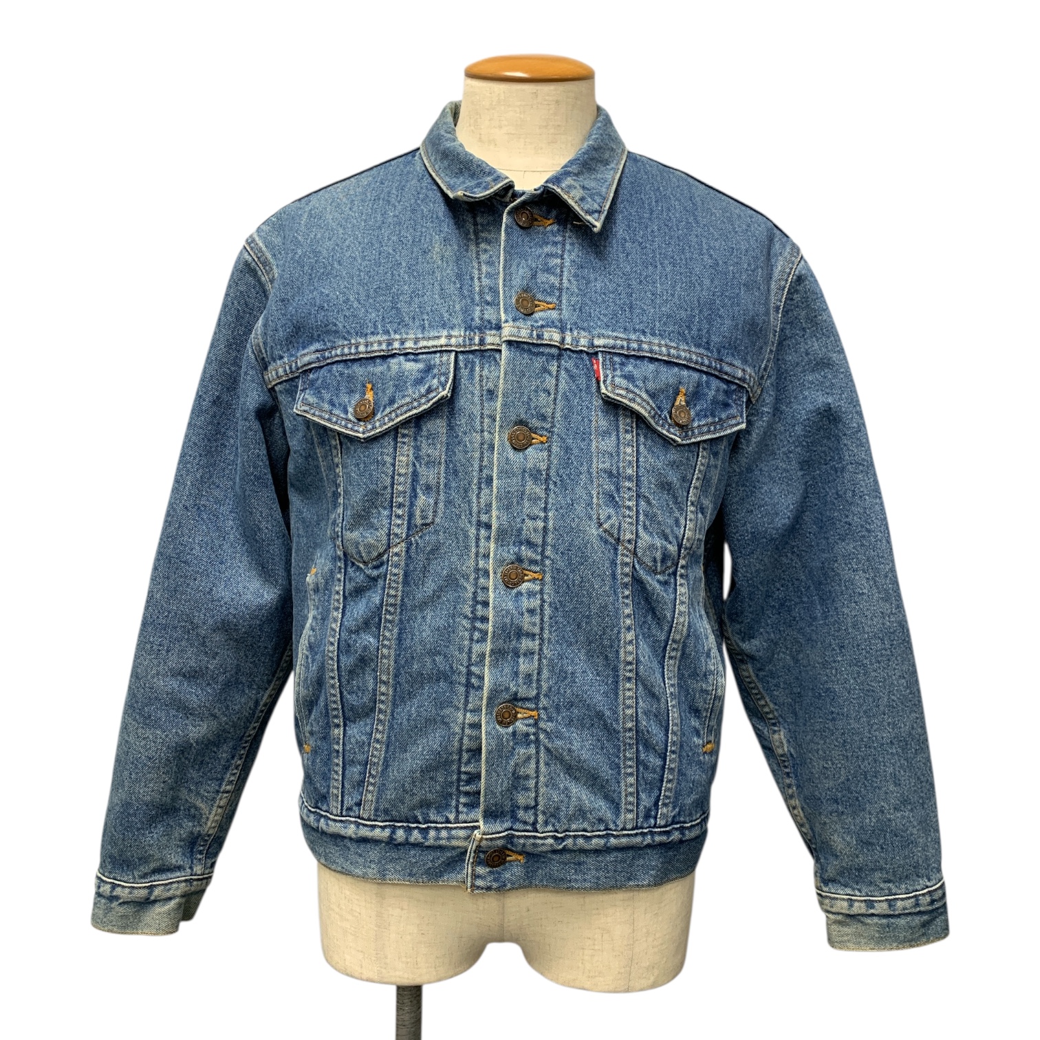 リーバイス 70506-0316 デニムジャケット 40 ブルー MADE IN USAモデル買取実績 | 大阪市東成区