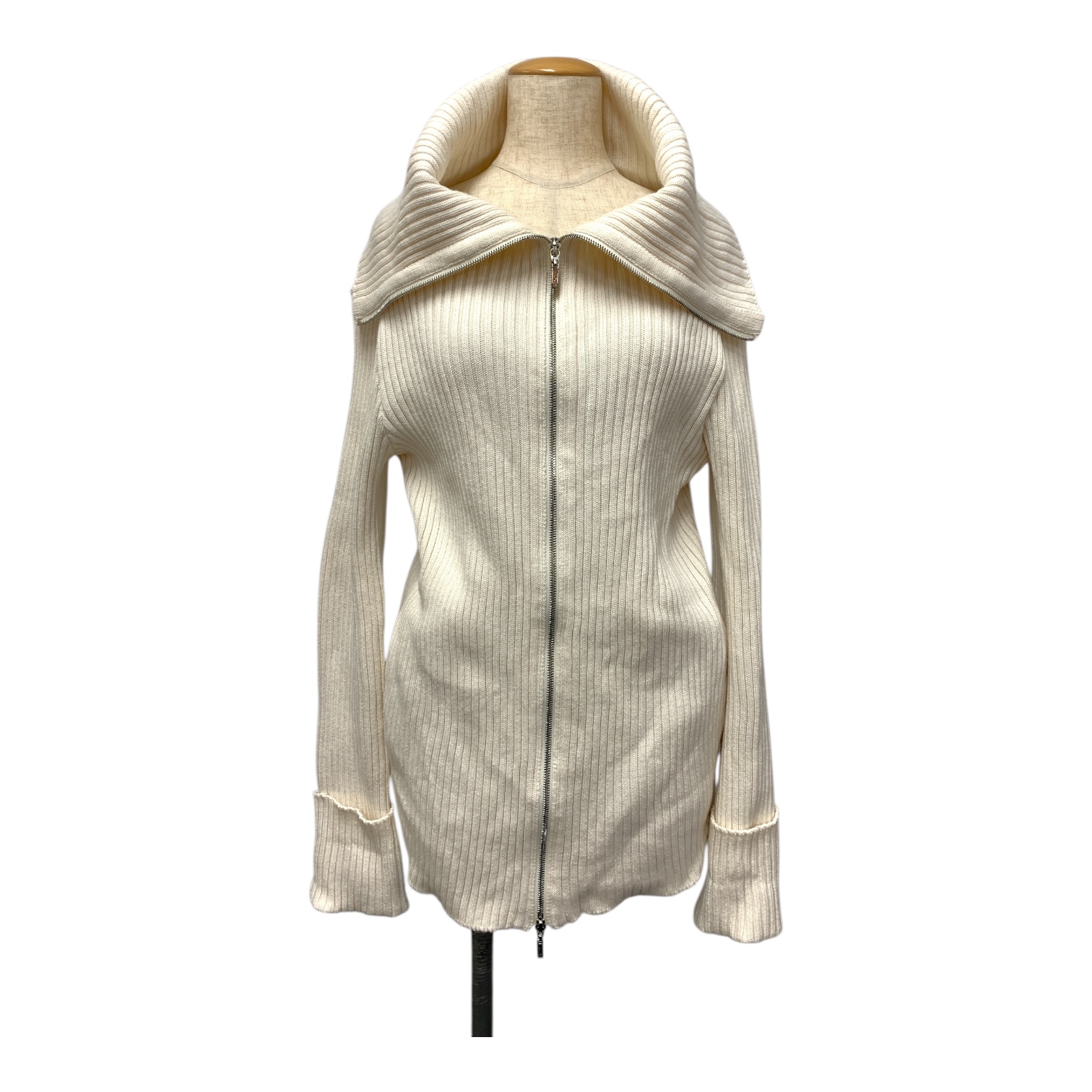 フォクシーブティック 37633 Cardigan Slender Liv買取実績 | 東京都文京区