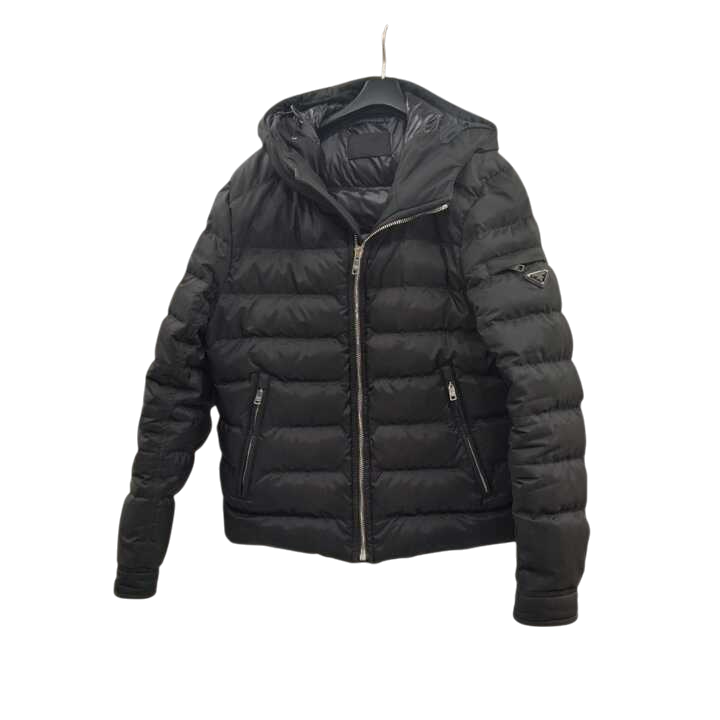 プラダ トライアングルロゴ SGH072 R232 1060 ダウンジャケット買取実績 | 大阪府枚方市