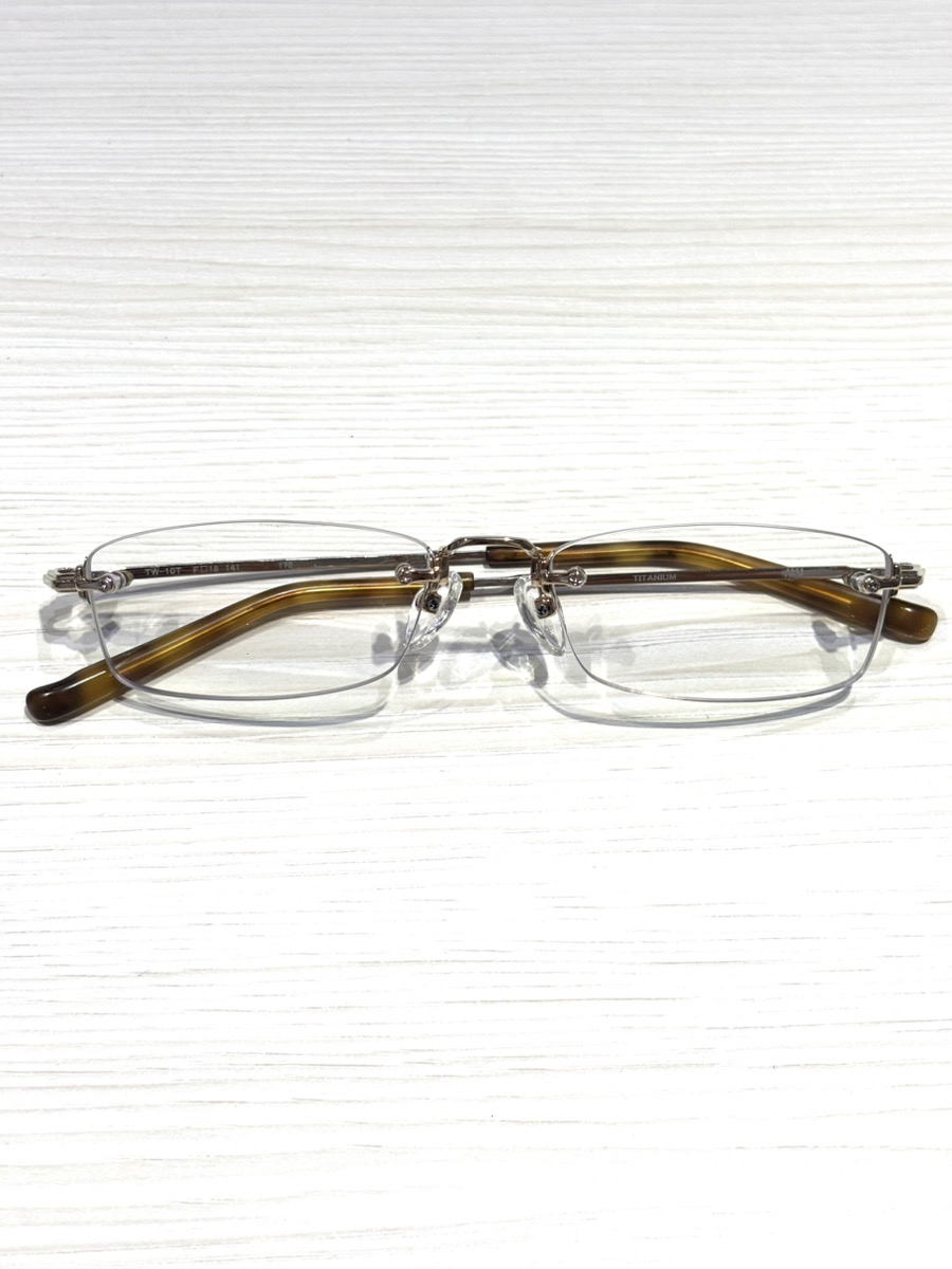 999.9 フォーナンズ TW-10T リムレス チタンメガネ買取実績 | 札幌市清田区