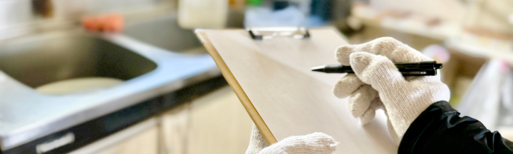 Q：遺品整理は誰がやるものですか?自分？業者？