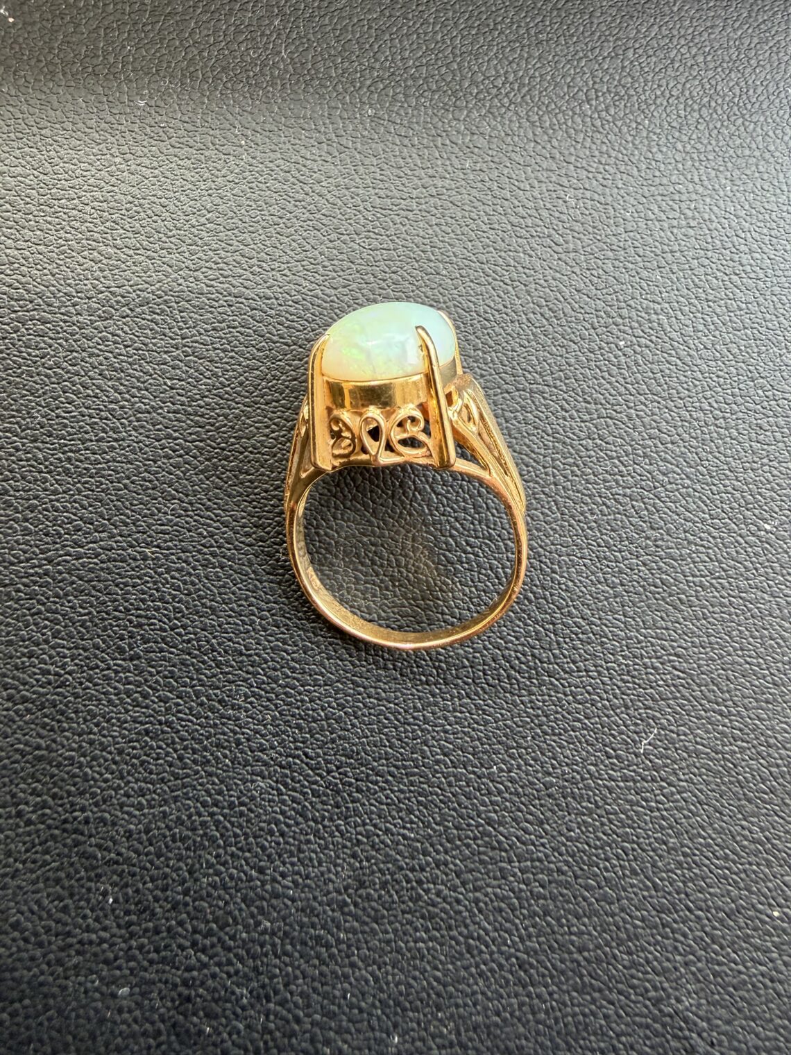 K 18 オパール付きリング買取実績 | 青森県八戸市