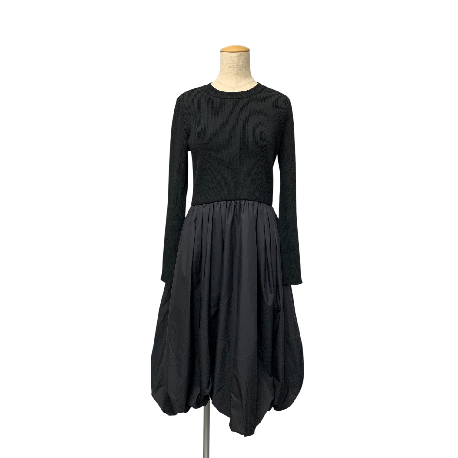 フォクシーニューヨーク Knit Dress Bellflower 45475 ワンピース買取実績 | 神戸市東灘区