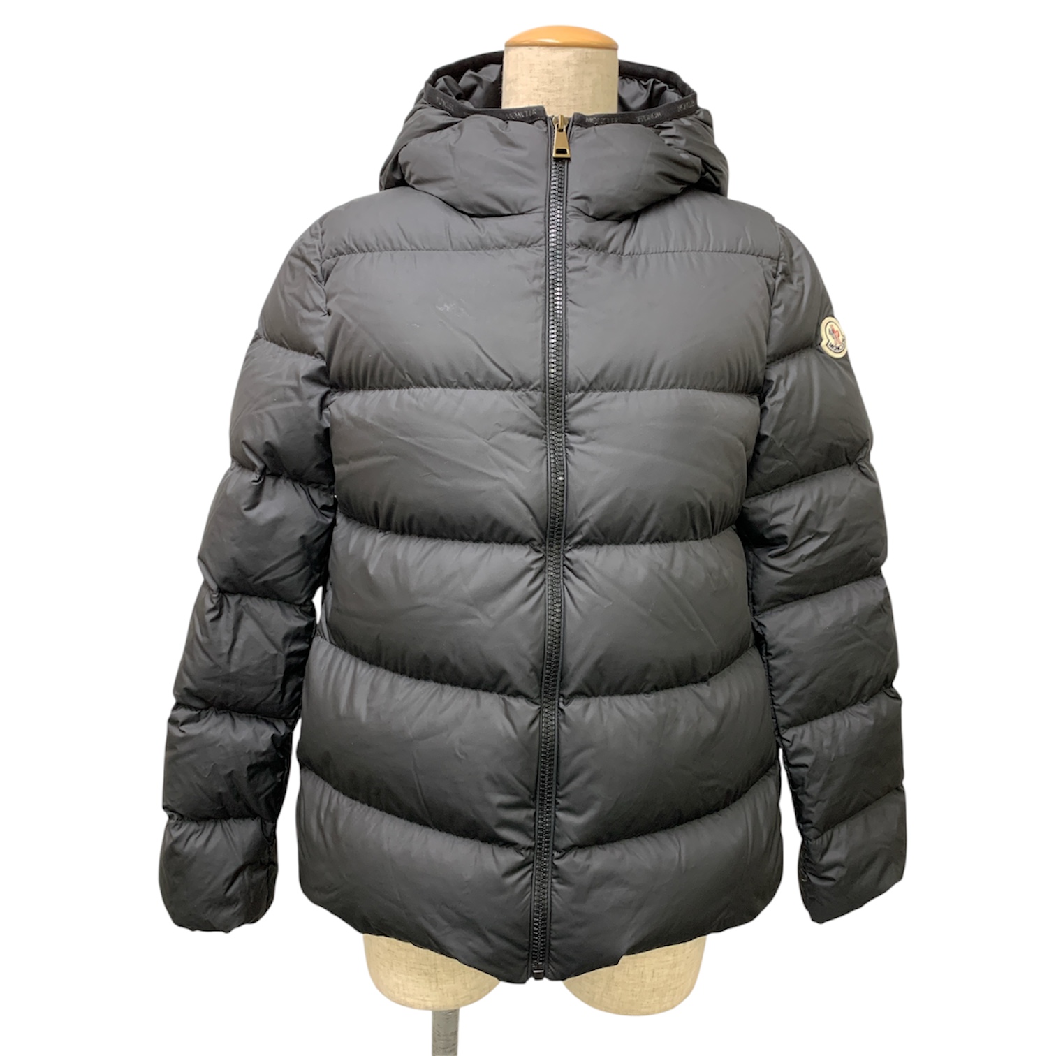 モンクレール BEULAH JACKET K29541A00040 ダウンジャケット買取実績 | 東京都北区
