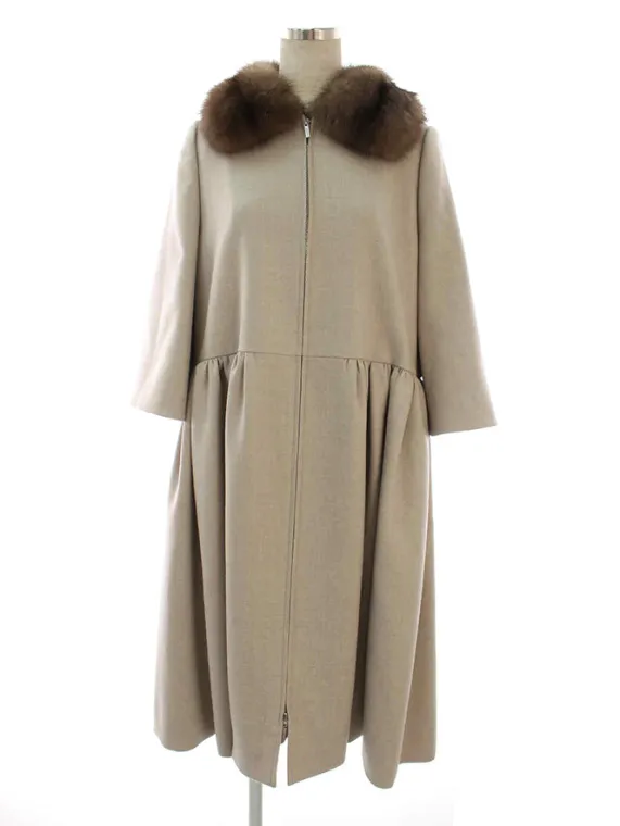 フォクシーブティック コート GRACE 37635 2018年 ベージュ買取参考価格 | 東京都港区