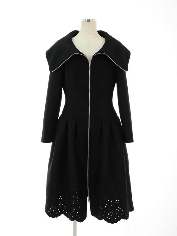 フォクシーブティック コート 38462 Coat WINTER FLOWER 2018年 ブラック買取参考価格 | 東京都目黒区