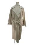 フォクシーブティックコート Cashmere Coat 37500 2017年 ベージュの参考買取価格