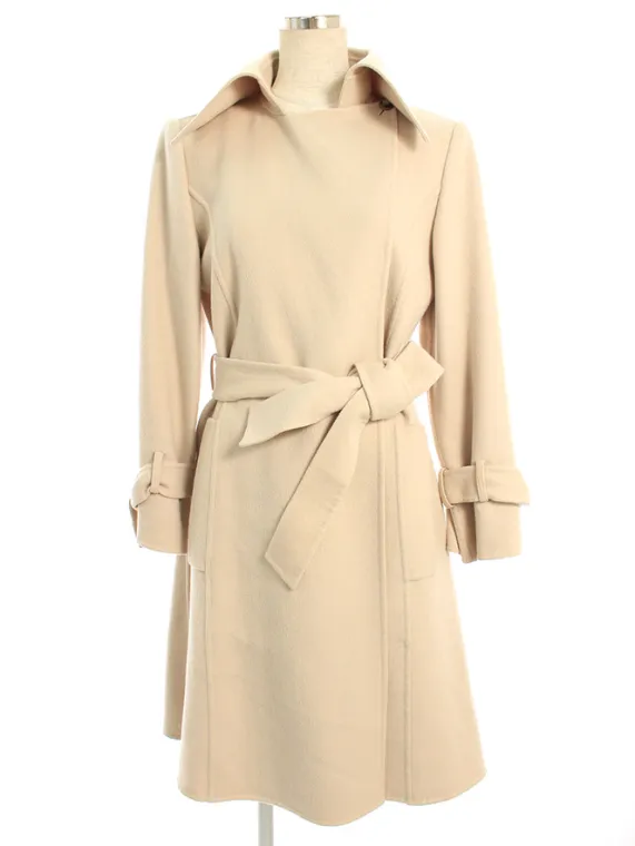 フォクシーブティック コート 27705 Coat カシミヤ混 2010年 ベージュ買取参考価格 | 愛知県春日井市