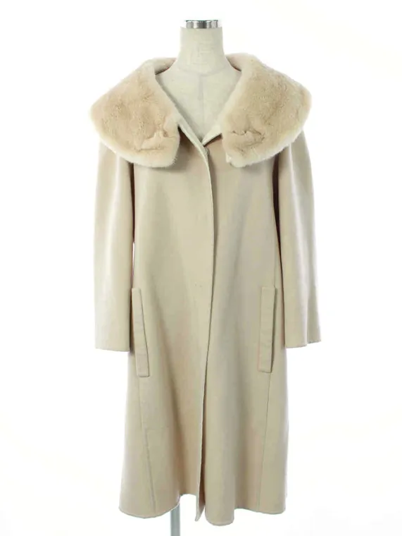 フォクシーブティック コート 34908 Coat Winter Bouque 2015年 アイボリー買取参考価格 | 兵庫県西宮市