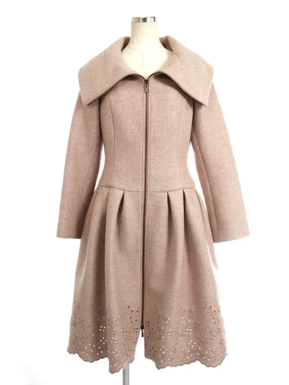 フォクシーブティック コート Coat WINTER FLOWER 38462 2018年 ベージュ買取参考価格 | 東京都港区